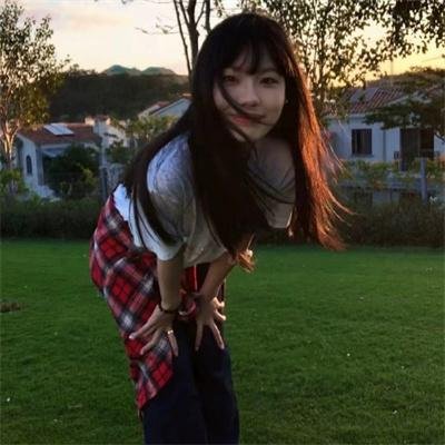 他在窥视你